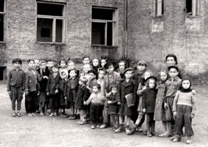 desenhos-de-crianças-no-holocausto-nazista-youtudoaki-02